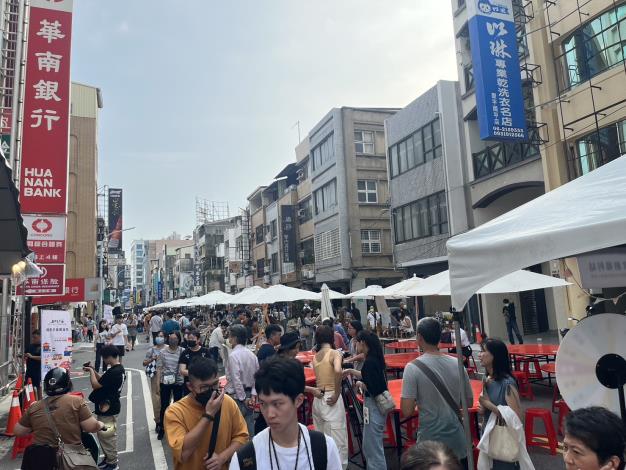 赤嵌商圈2