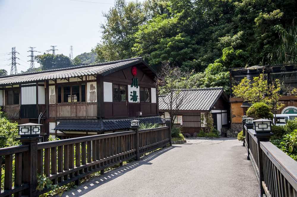 行義路溫泉美食商圈