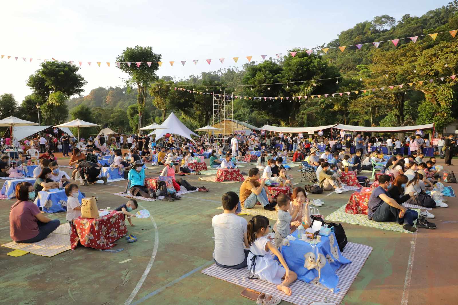 雲林縣古坑鄉華山商圈